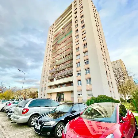 - La Cigogne - Balcon - Vue Dégagée - Netflix - Wifi Fibre - Parking Gratuit - Quartier Populaire * Colmar