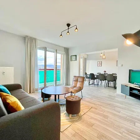 La Cigogne: Balcony Retreat With Netflix And Free Parking * Colmar