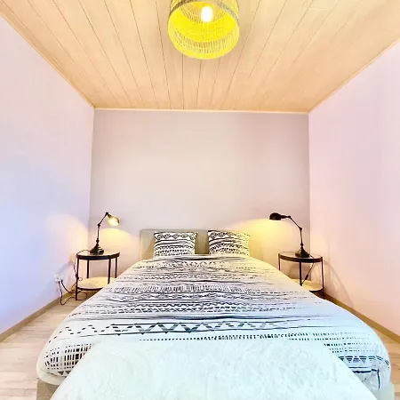 Appartement - La Cigogne - Balcon - Vue Dégagée - Netflix - Wifi Fibre - Parking Gratuit - Quartier Populaire
