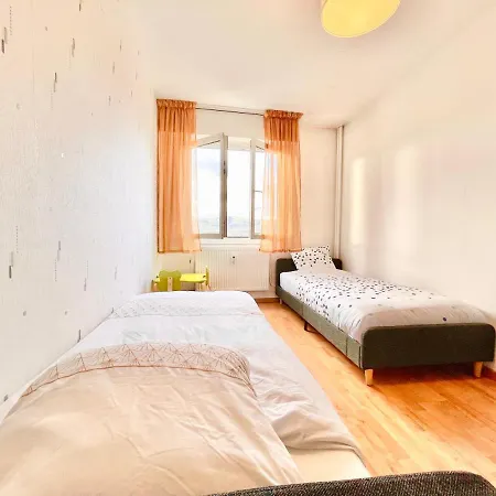 Appartement - La Cigogne - Balcon - Vue Dégagée - Netflix - Wifi Fibre - Parking Gratuit - Quartier Populaire