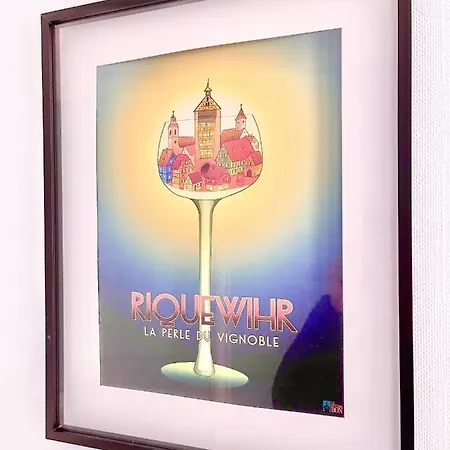 Lejlighed - La Cigogne - Balcon - Vue Degagee - Netflix - Wifi Fibre - Parking Gratuit - Quartier Populaire Colmar