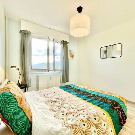 La Cigogne: Balcony Retreat With Netflix And Free Parking Colmar