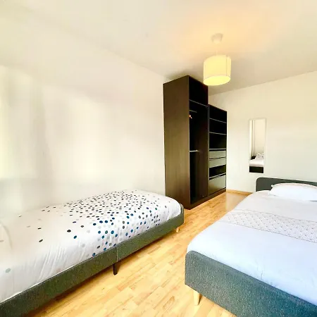 - La Cigogne - Balcon - Vue Degagee - Netflix - Wifi Fibre - Parking Gratuit - Quartier Populaire Colmar