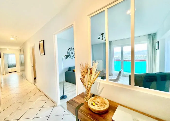 La Cigogne: Balcony Retreat With Netflix And Free Parking *