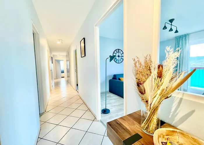 La Cigogne: Balcony Retreat With Netflix And Free Parking Colmar