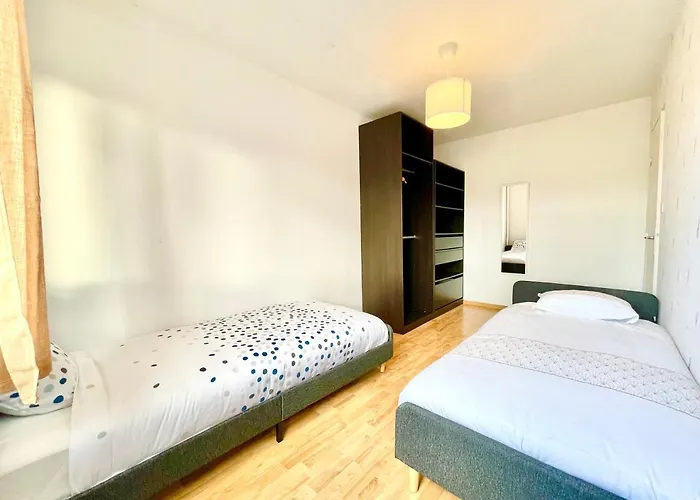 La Cigogne: Balcony Retreat With Netflix And Free Parking Colmar